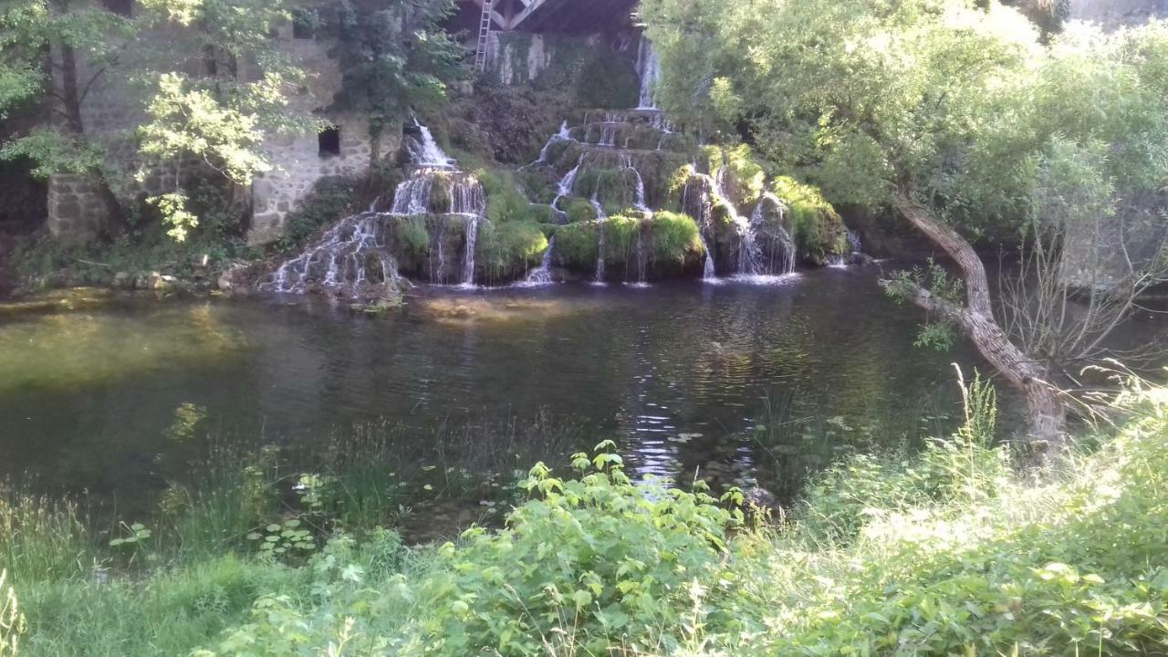 Guest House Happy Day Slunj Exteriör bild